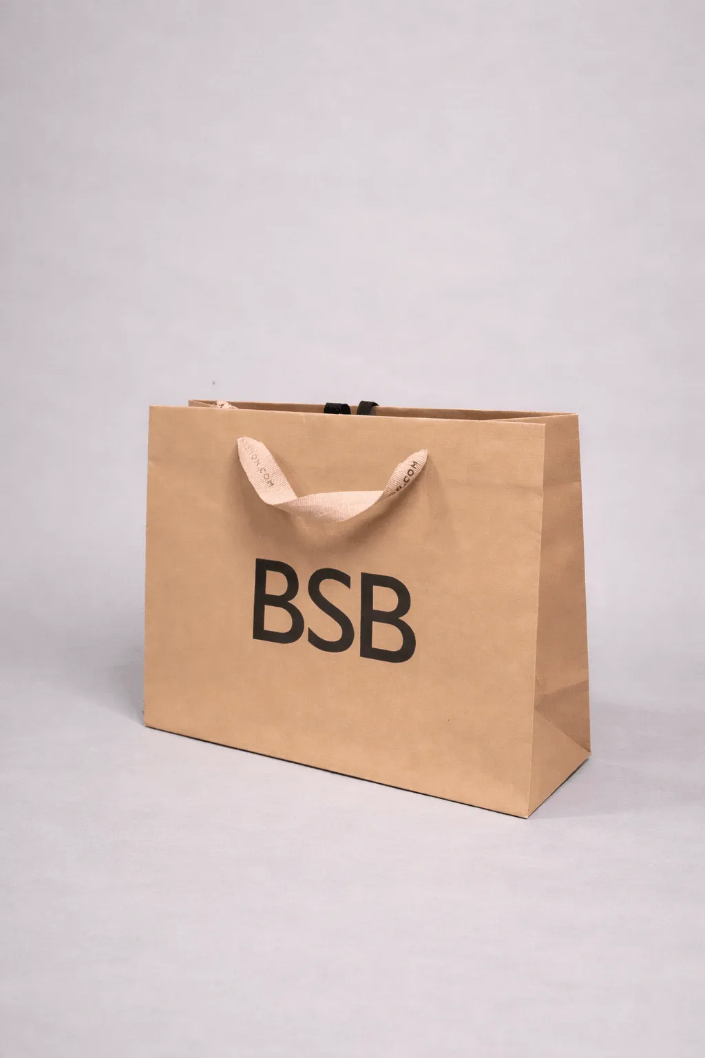 Χάρτινη σακούλα με εκτύπωση λογοτύπου — Bsb | Laderos Bags
